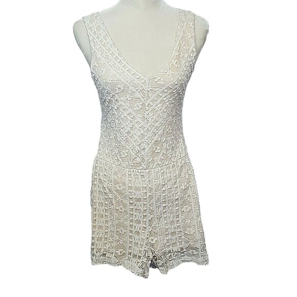 Olive Tree Pants - Olive Tree Lace Crochet Romper Women's Size S Shorts Jumper Sleeveless Cream
